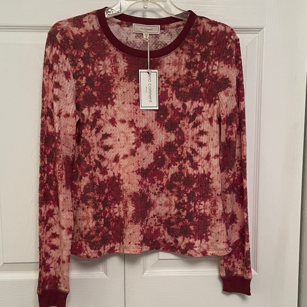 NWT NO COMMENT NY•LA Medium Tie Dye Textured Knit Top